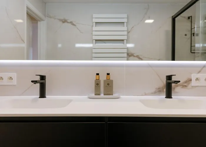 Huswell - Pleasant 2 Bedroom In Center Appartamento