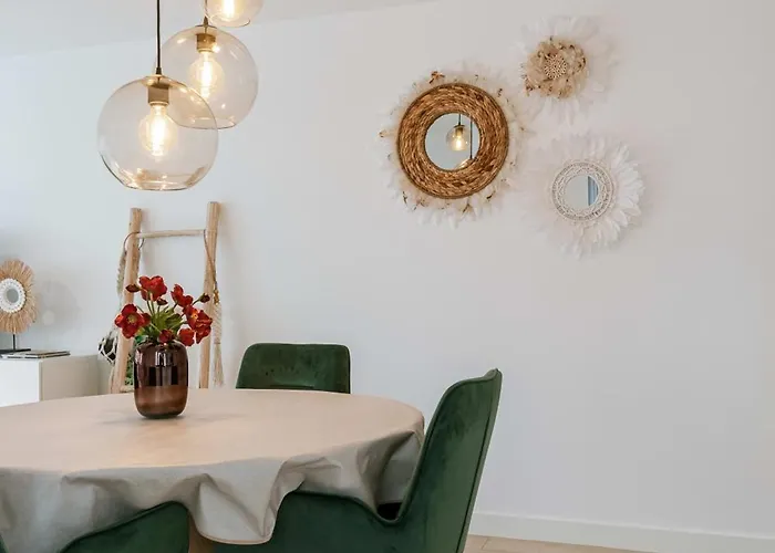 Huswell - Pleasant 2 Bedroom In Center Appartamento Blankenberge